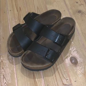 Black Sz 38 Birkenstock’s Gently Used